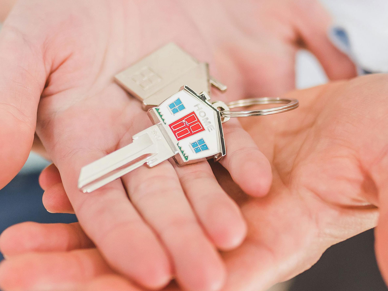 An image of a key for a house.